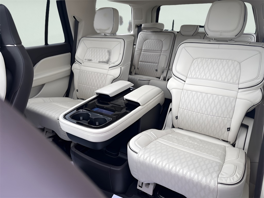 2022 Lincoln Navigator