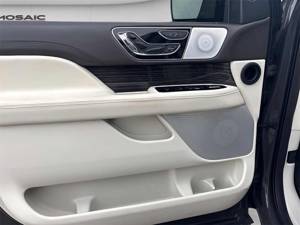 2022 Lincoln Navigator