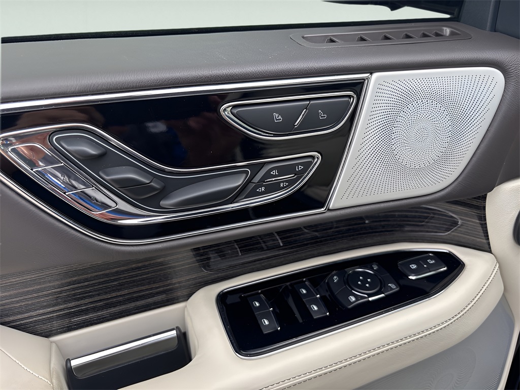 2022 Lincoln Navigator