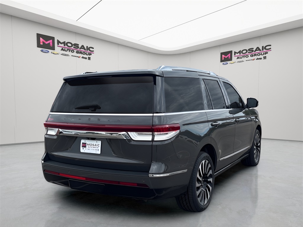 2022 Lincoln Navigator