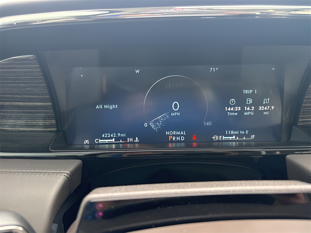 2022 Lincoln Navigator