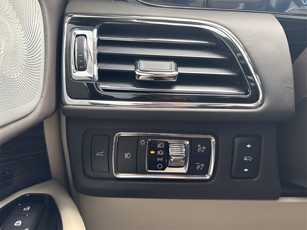2022 Lincoln Navigator