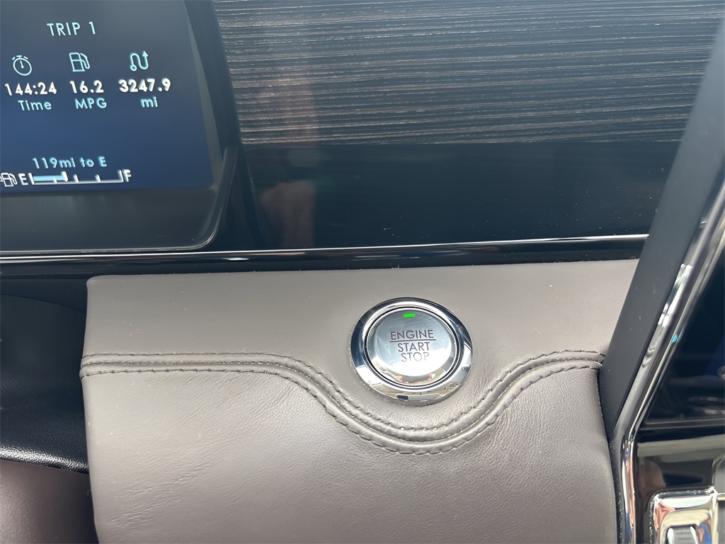 2022 Lincoln Navigator