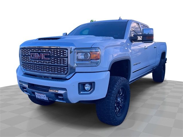 2019 GMC Sierra 2500HD Denali Crew Cab 4WD