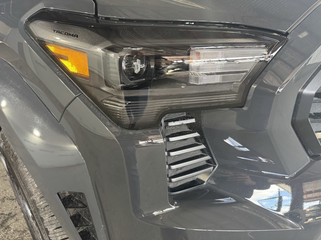 Thumbnail: 2025 Toyota Tacoma - 12