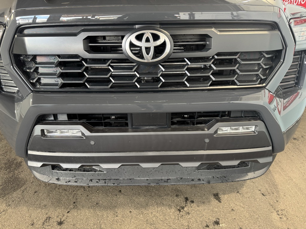 Thumbnail: 2025 Toyota Tacoma - 13