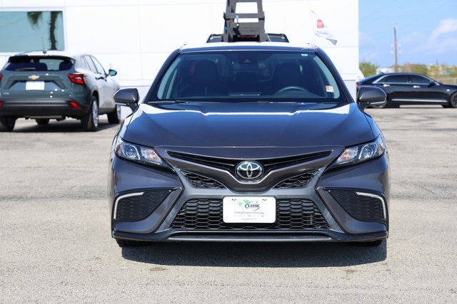 2022 Toyota Camry SE Gray at Community Toyota
