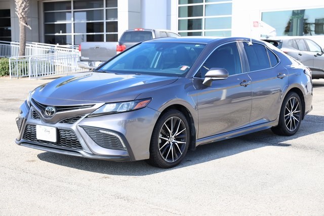 2022 Toyota Camry SE Gray at Community Toyota