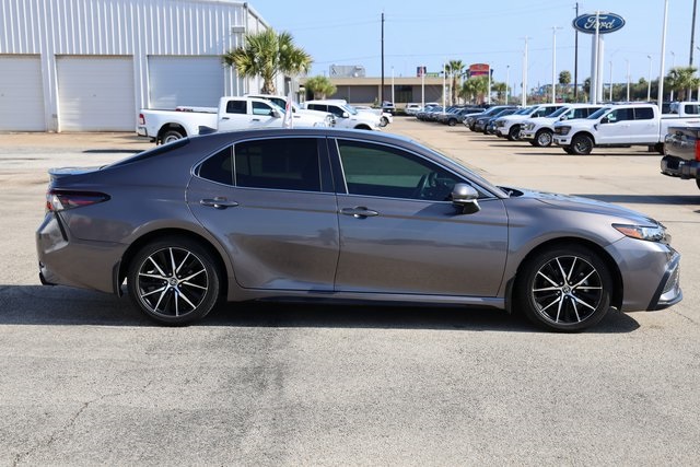 2022 Toyota Camry SE Gray at Community Toyota
