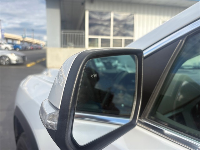 Used Car 2020 Gmc Acadia  Slt For Sale Under $25,000 In San Antonio, Texas