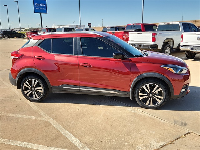 Used Car 2020 Nissan Kicks  Sr For Sale Under $20,000 In Plainview, Texas