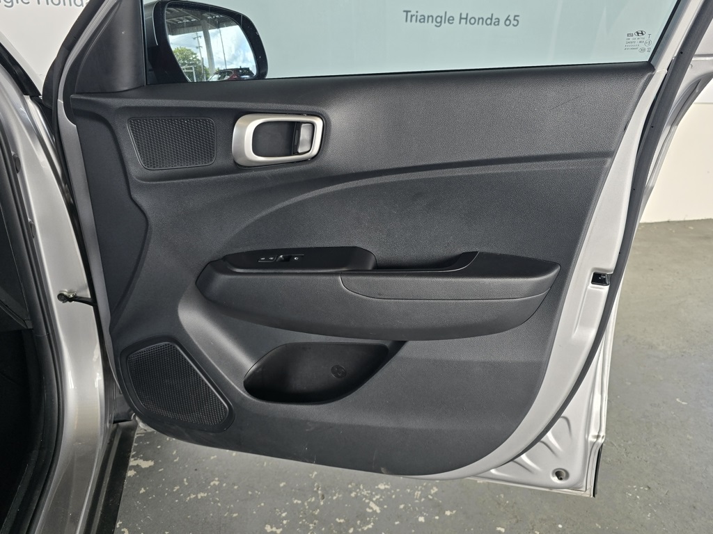 Thumbnail: 2024 Hyundai Venue - 9