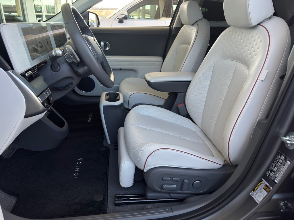 2023 Hyundai IONIQ 5 Limited - 10