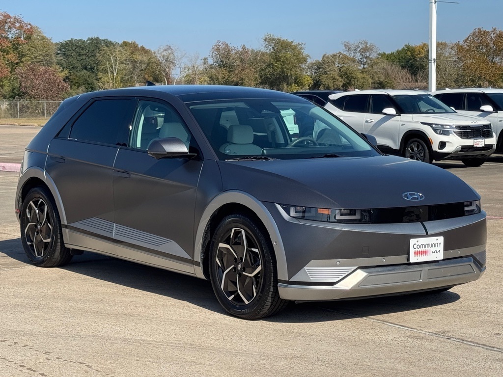 2023 Hyundai IONIQ 5 Limited - 11