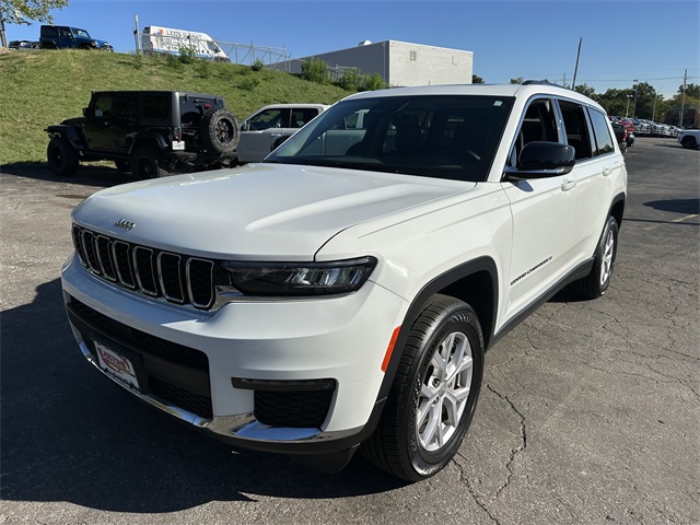 Certified 2022 Jeep Grand Cherokee L Limited with VIN 1C4RJKBG9N8566662 for sale in Kansas City