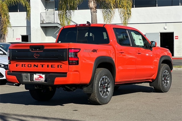 2025 Nissan Frontier PRO-4X photo 3
