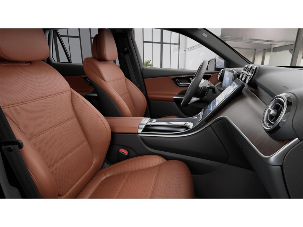 2026 Mercedes Benz GLC 350e 4MATIC photo 4