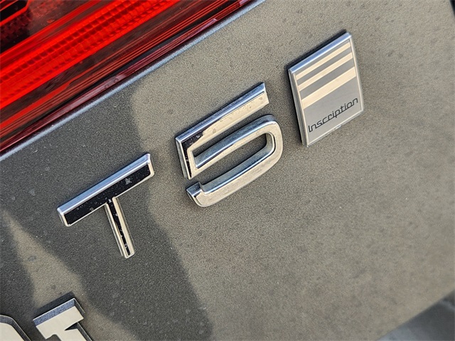 2019 Volvo XC60 T5 Inscription Gray at Westside Lexus