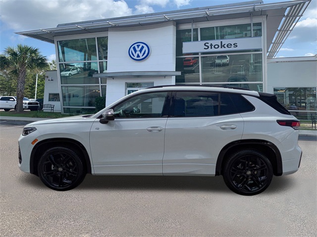 2025 Volkswagen Tiguan 2.0T SE R-Line Black White at Stokes Volkswagen