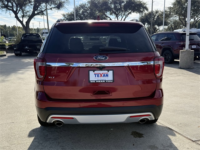 2017 Ford Explorer XLT Red at Autostrade
