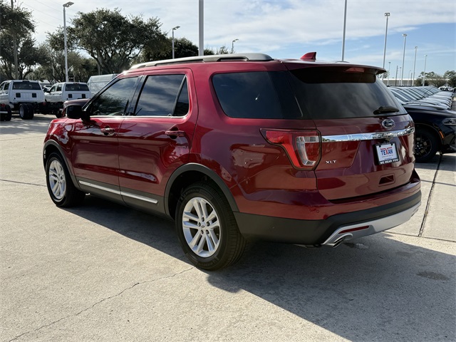2017 Ford Explorer XLT Red at Autostrade
