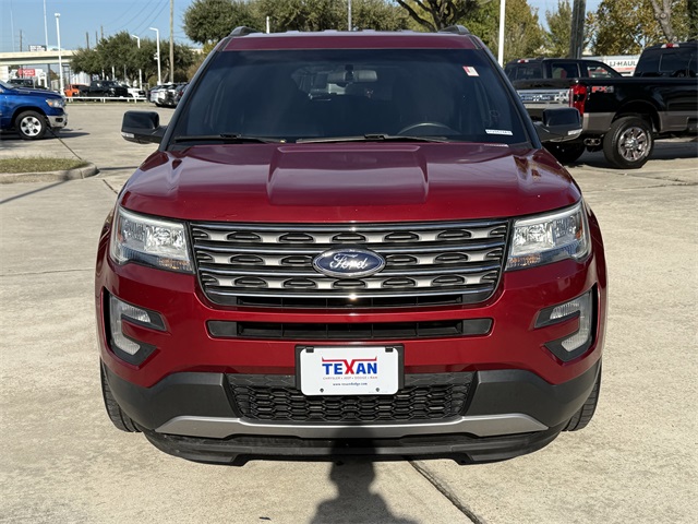 2017 Ford Explorer XLT Red at Autostrade