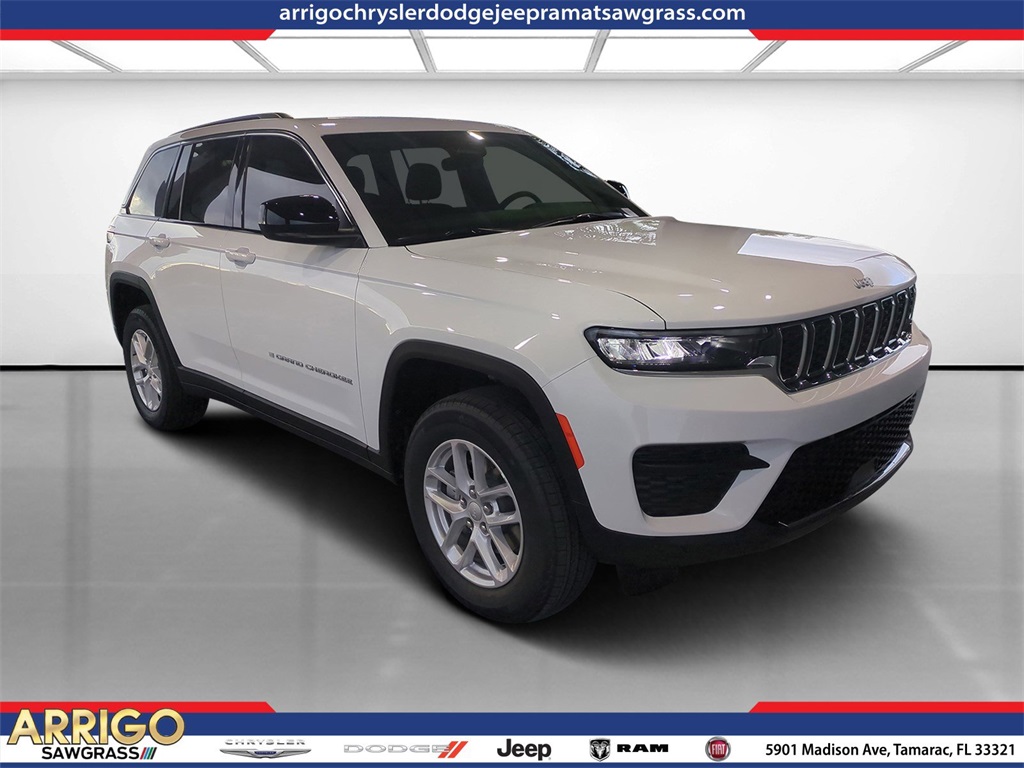 2025 Jeep Grand Cherokee Laredo's photo