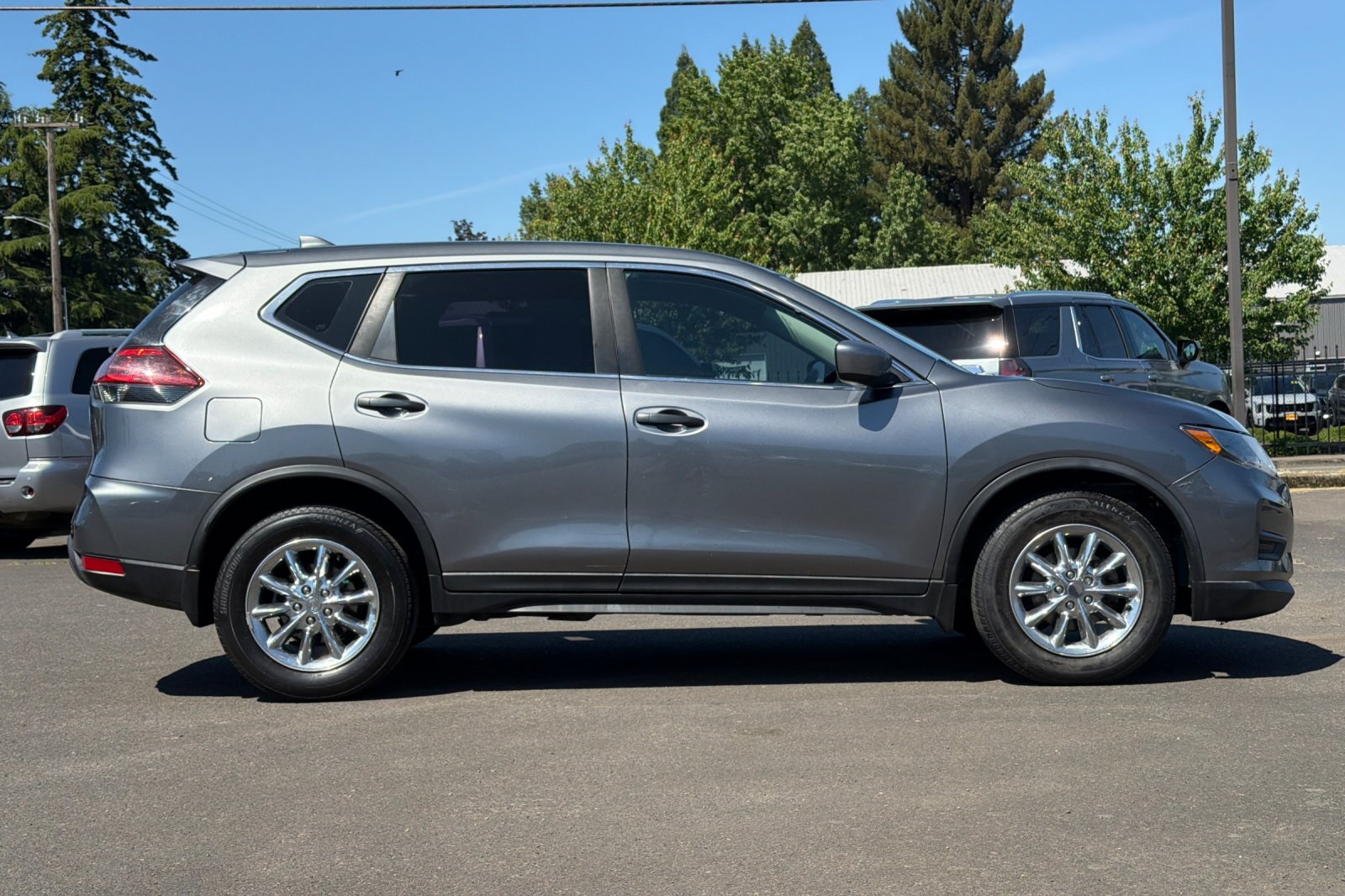 2018 Nissan Rogue S - Photo 3