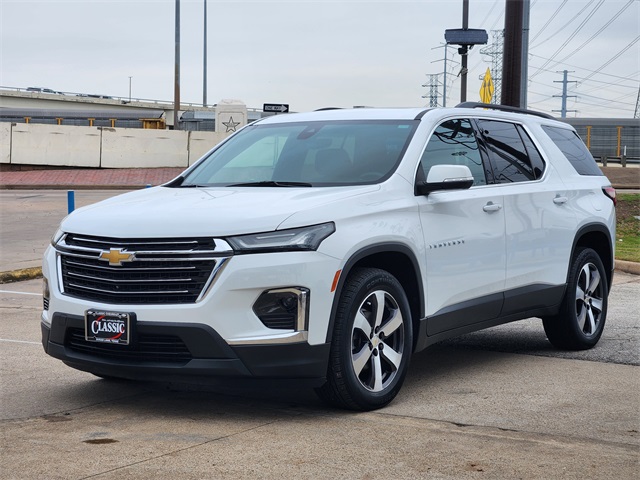 2022 Chevrolet Traverse LT Leather White at AutoSavvy Houston Southwest