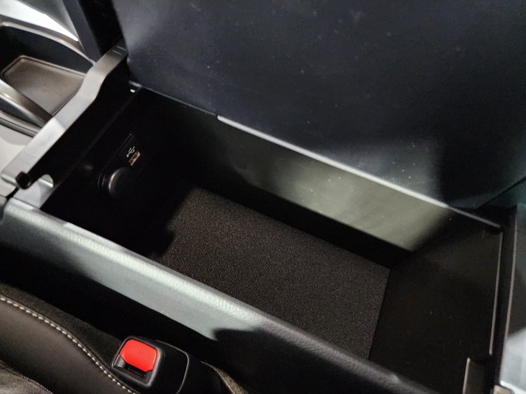 Thumbnail: 2025 Lexus UX - 25