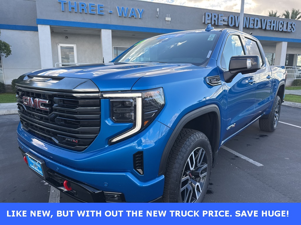 2023 GMC Sierra 1500 AT4 Crew Cab 4WD