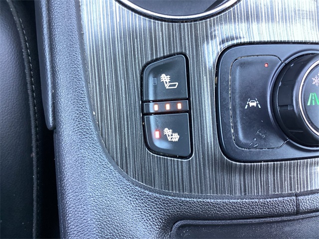 Used Car 2023 Gmc Acadia  Slt For Sale Under $30,000 In San Antonio, Texas