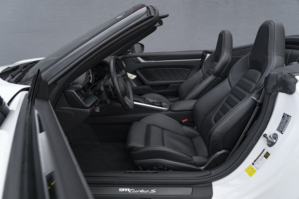 2024 Porsche 911 Turbo - Photo 15