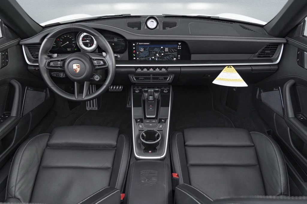 2024 Porsche 911 - Thumbnail 2