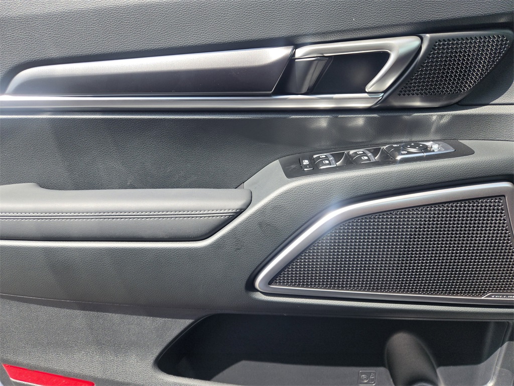 2025 Kia Telluride S Silver at Shottenkirk Kia Fort Bend