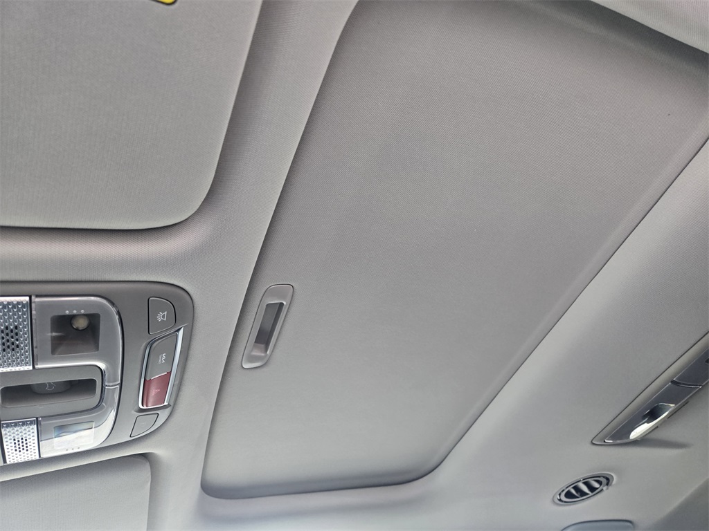 2025 Kia Telluride S Silver at Shottenkirk Kia Fort Bend