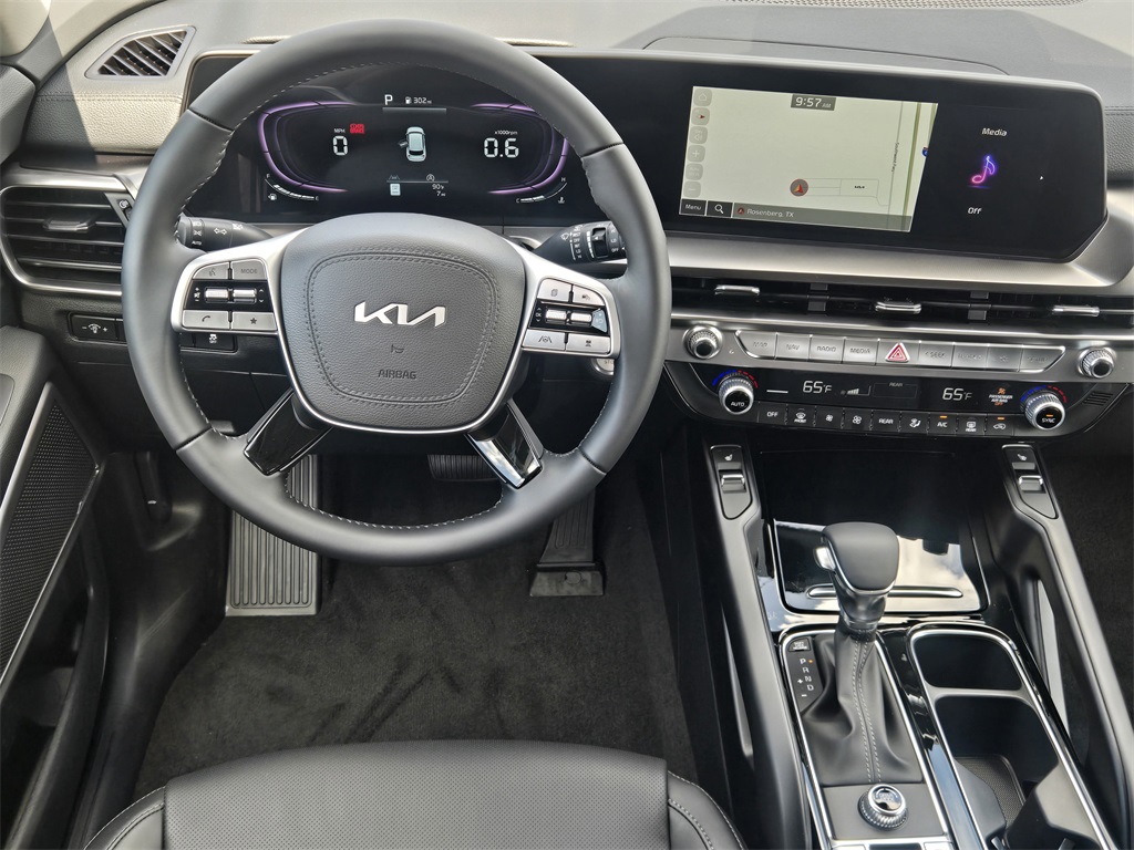 2025 Kia Telluride S Silver at Shottenkirk Kia Fort Bend