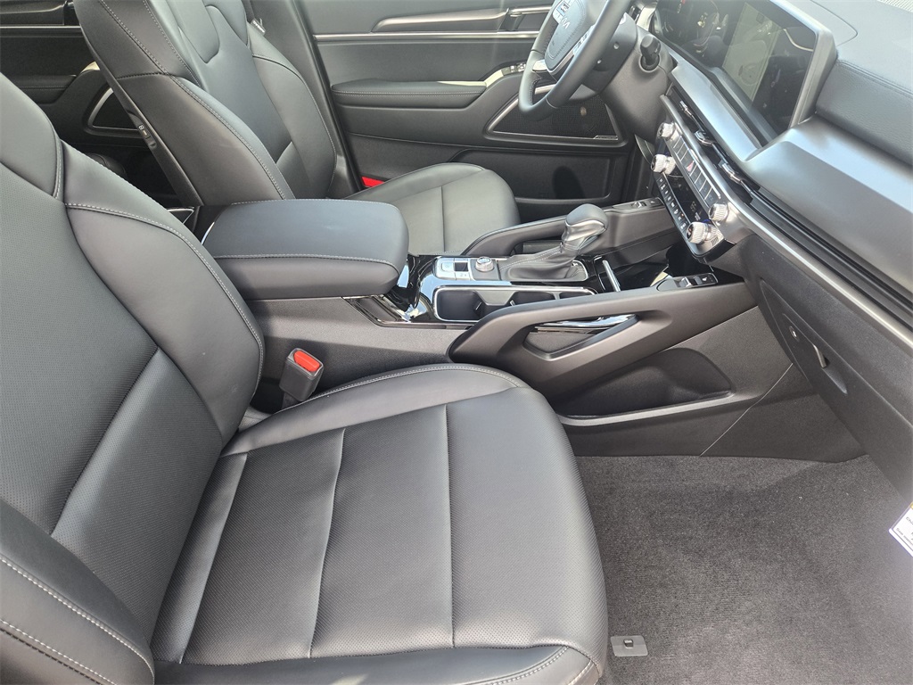 2025 Kia Telluride S Silver at Shottenkirk Kia Fort Bend
