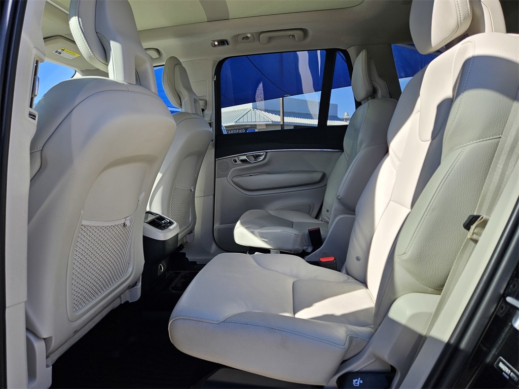 Used Car 2020 Volvo Xc90  T6 Momentum For Sale Under $25,000 In San Marcos, Texas