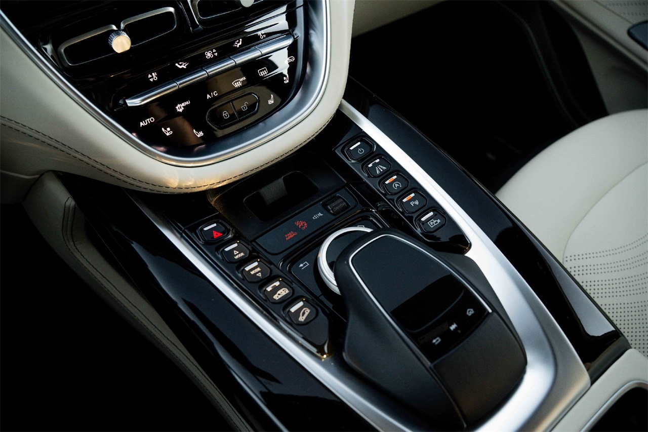 Used Car 2022 Aston Martin Dbx  Base For Sale Under $120,000 In Austin, Texas