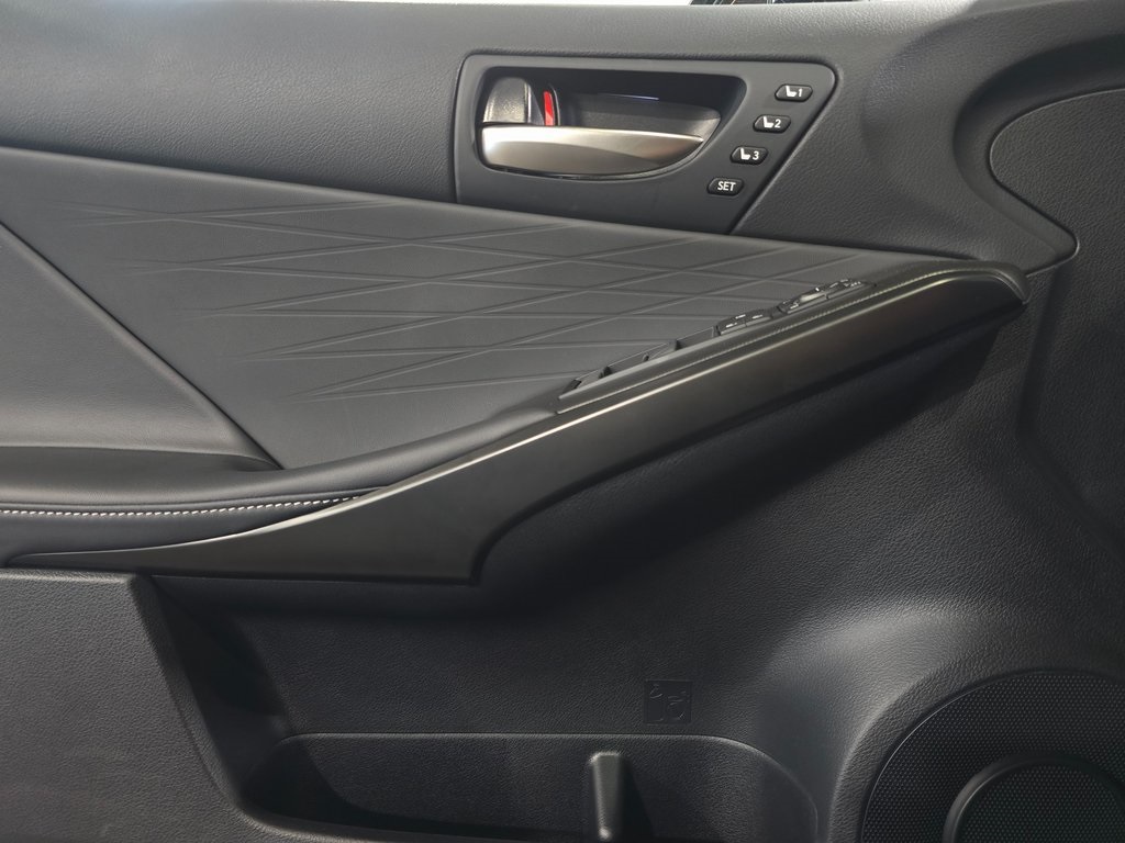 Thumbnail: 2025 Lexus IS - 12