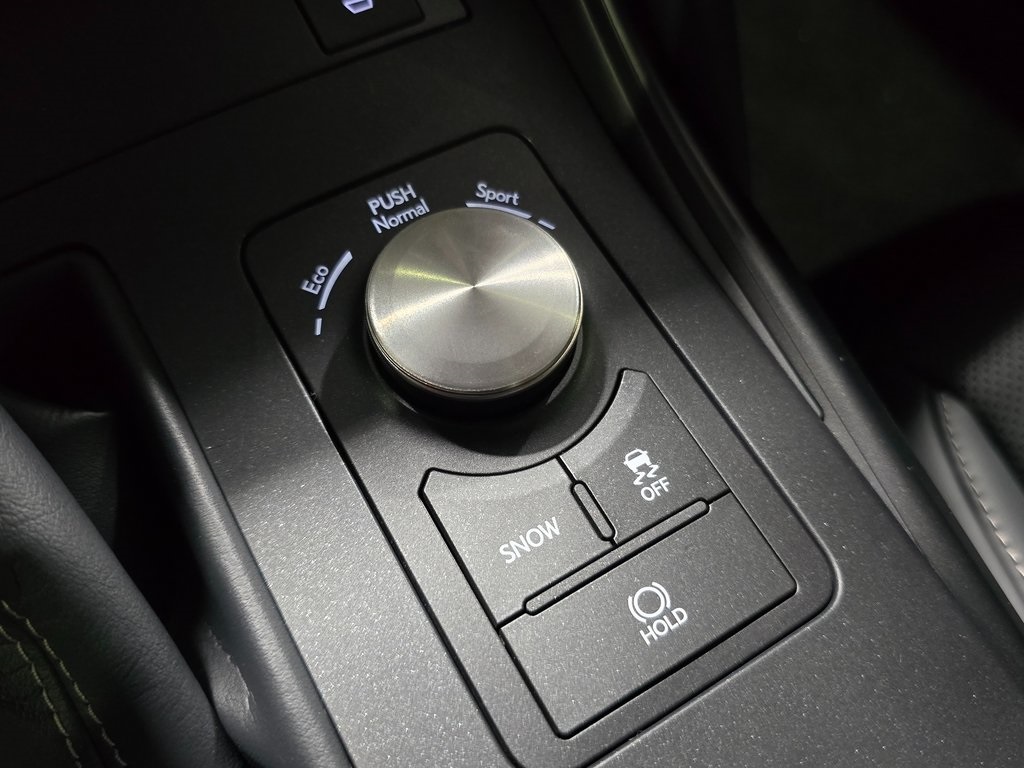 Thumbnail: 2025 Lexus IS - 27