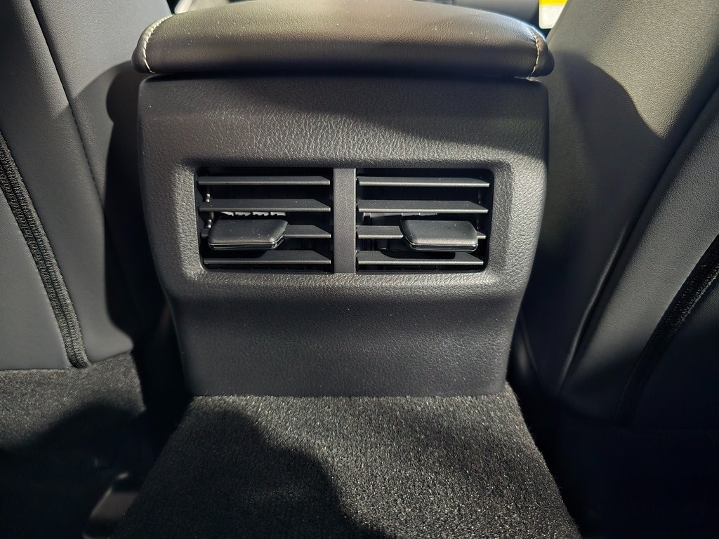 Thumbnail: 2025 Lexus IS - 30