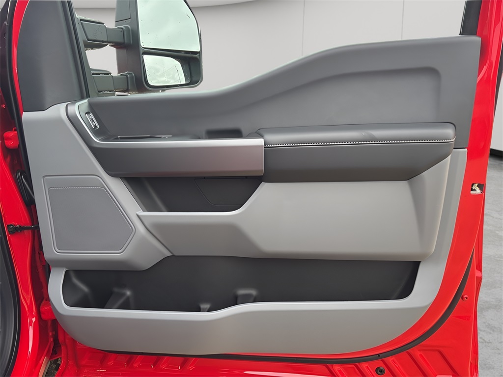 2025 Ford F-350SD