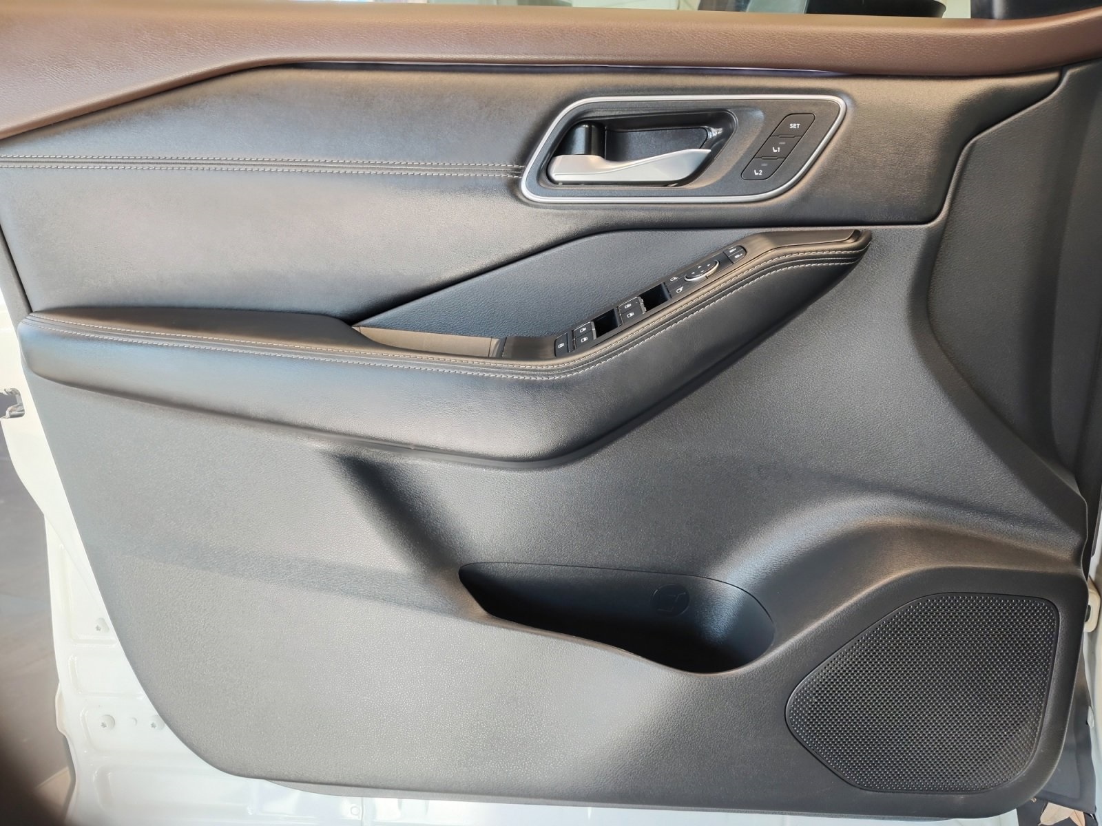 Used Car 2023 Nissan Rogue  Platinum For Sale Under $30,000 In San Antonio, Texas