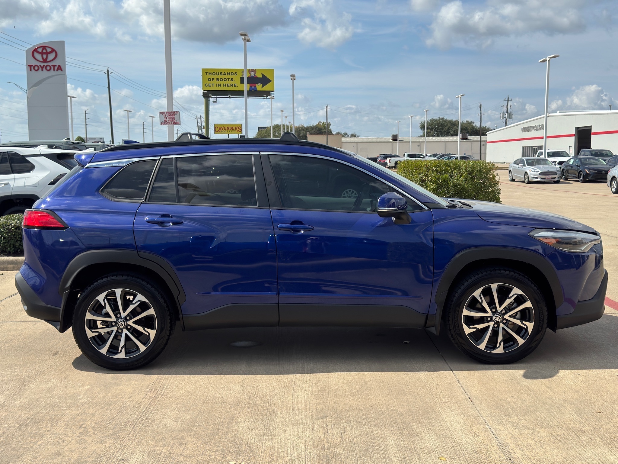 2024 Toyota Corolla Cross XLE  at Bayway Cadillac Southwest