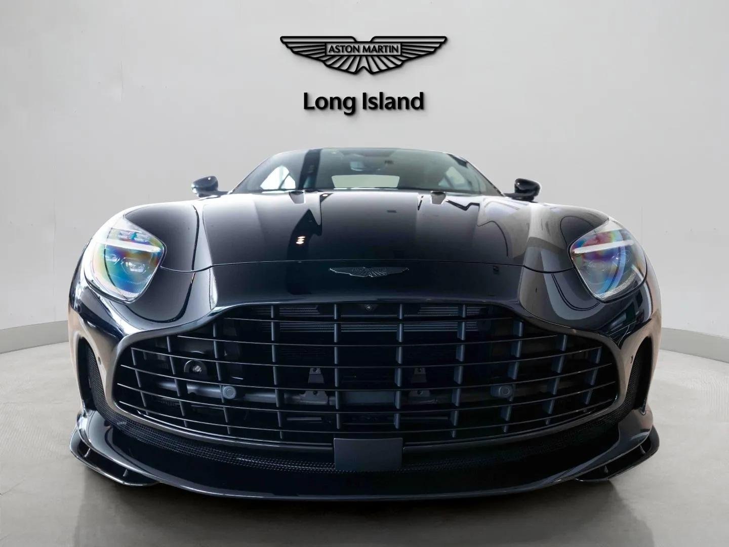 2025 Aston Martin DB12 AM5 photo 2
