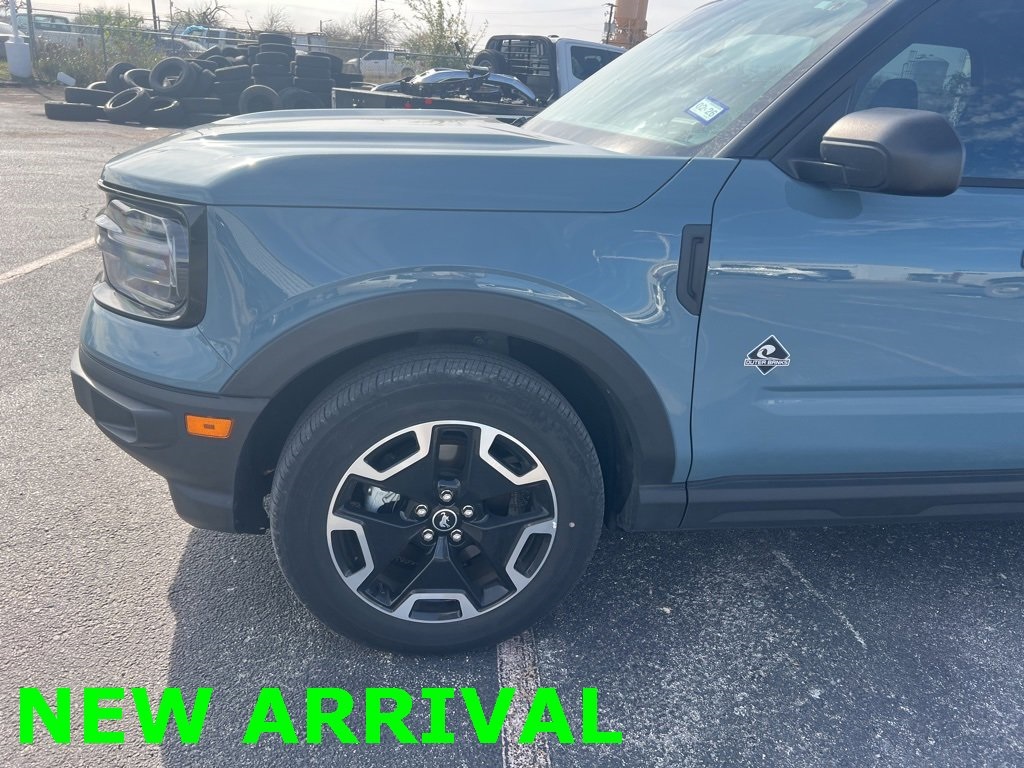 Used Car 2022 Ford Bronco Sport  Outer Banks For Sale Under $25,000 In Floresville, Texas