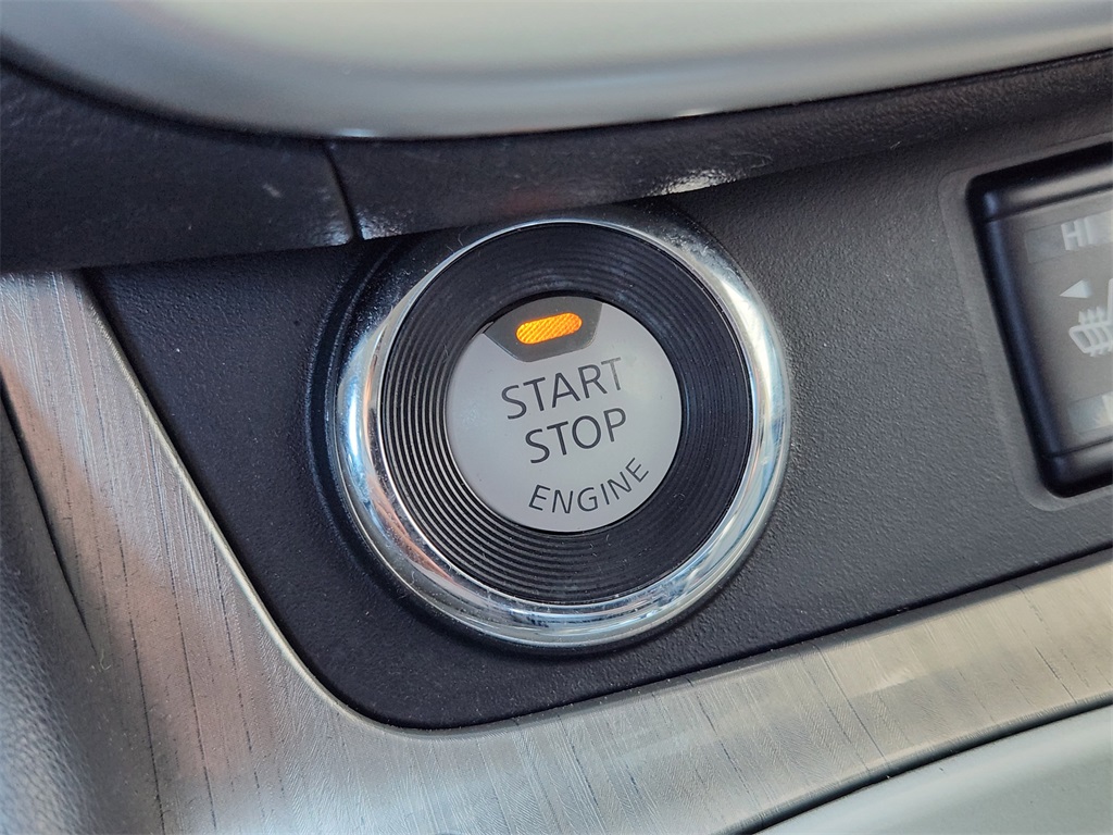 2016 Nissan Murano SL Red at Community Honda