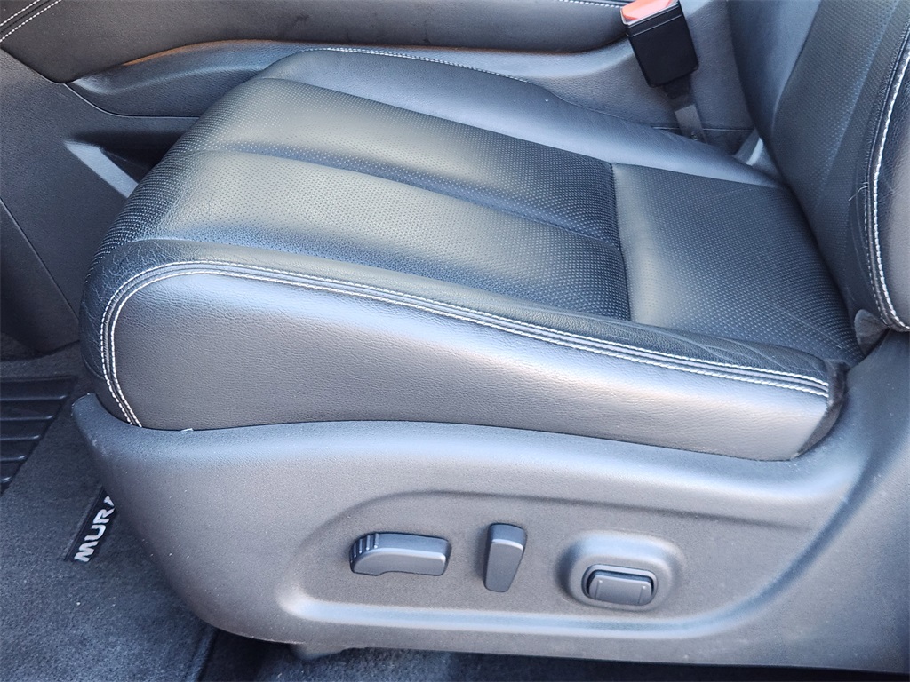 2016 Nissan Murano SL Red at Community Honda